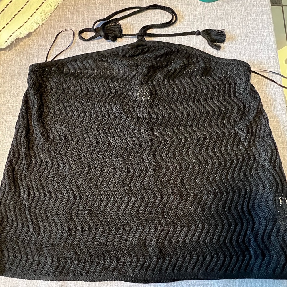 Black knit old navy tank/tube top. Never worn